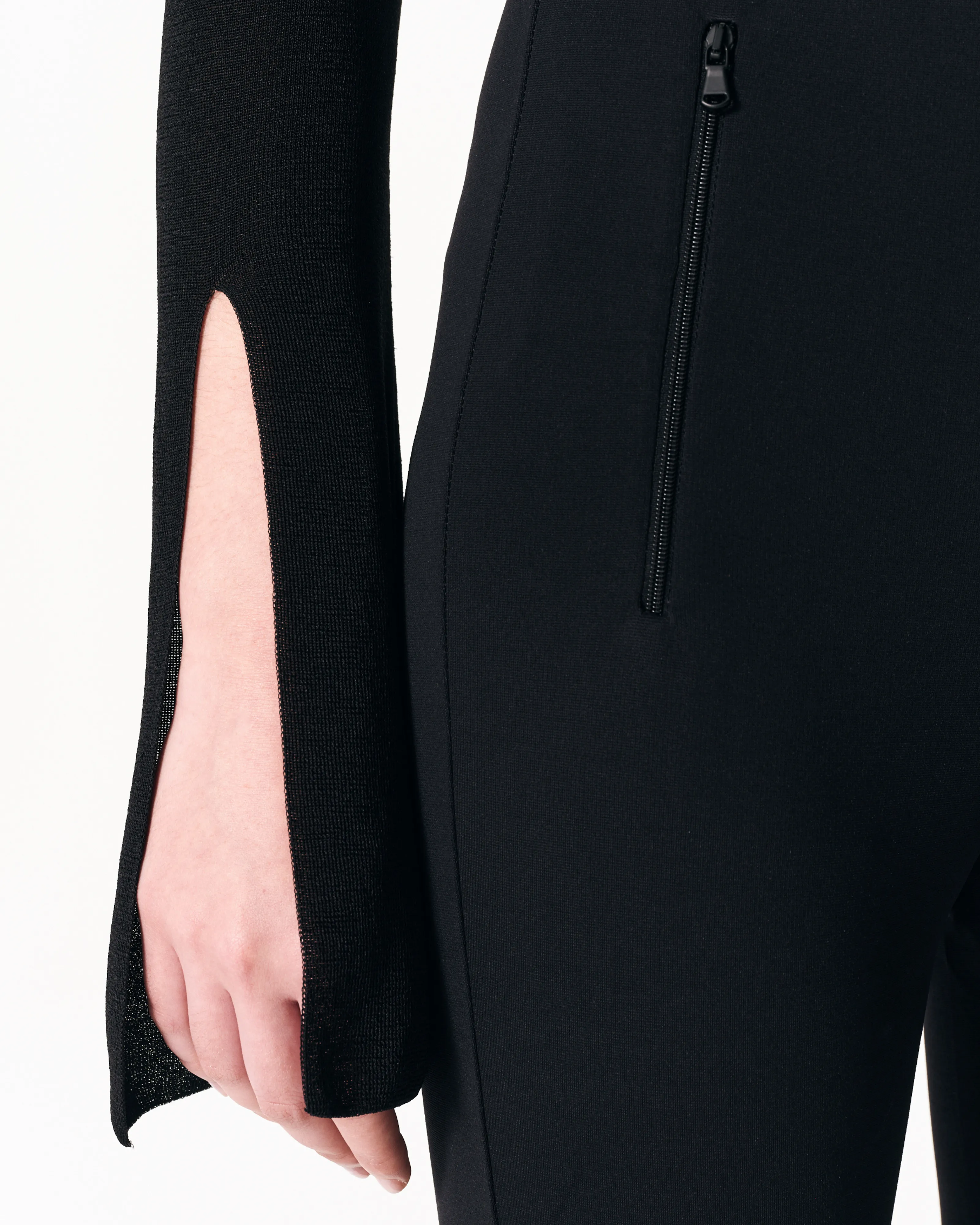The Cropped Cardigan - Black
