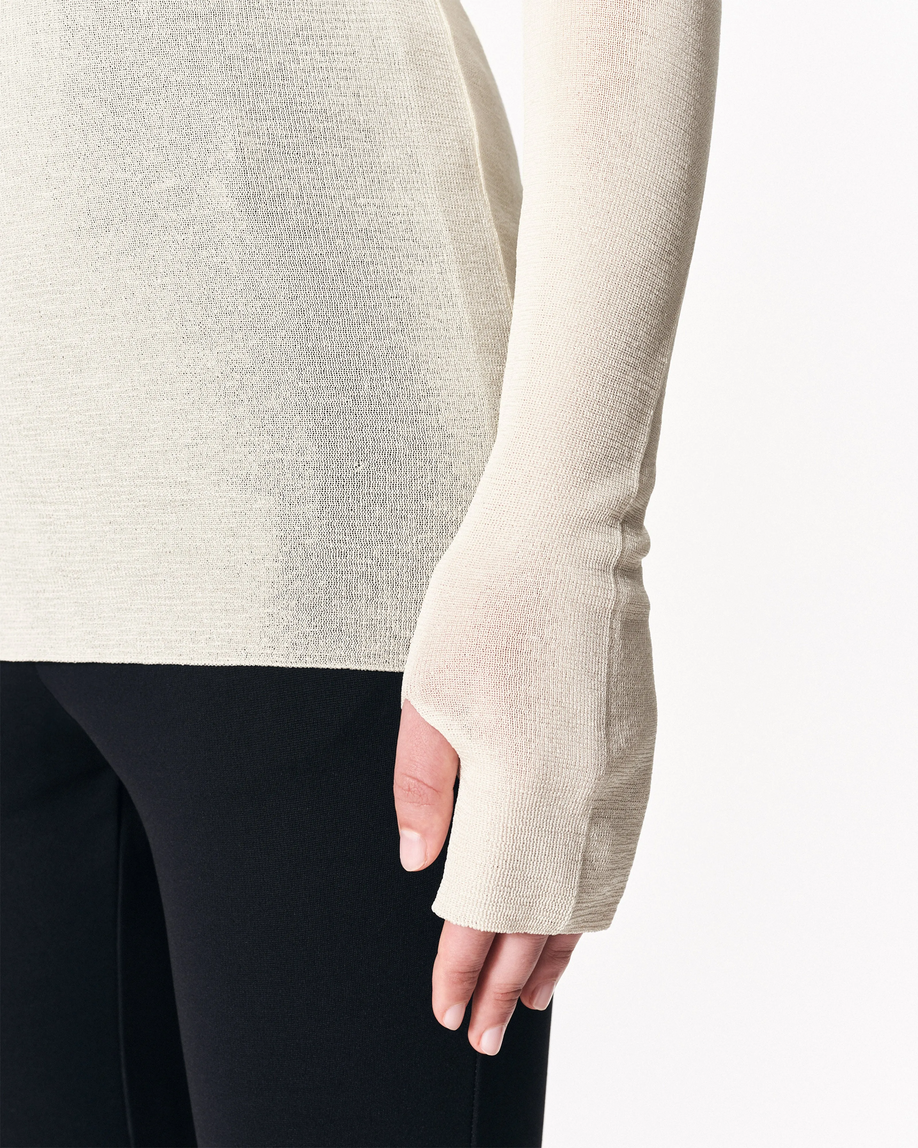 The Thumbhole Crewneck - Ecru